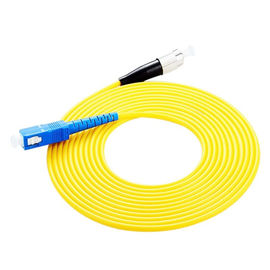 FC UPC Sc UPC στο μονοκατευθυντικό 3.0mm καλώδιο μπαλωμάτων ινών τρόπου PVC ενιαίο, σκοινί μπαλωμάτων ινών αλτών